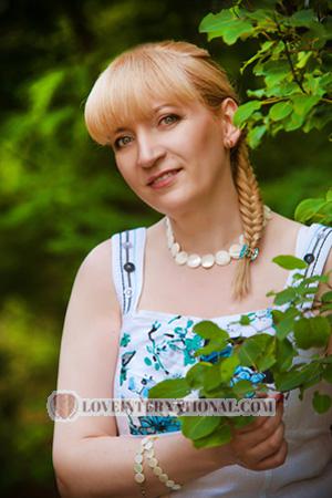 163204 - Elena Age: 62 - Ukraine