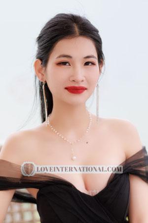 213643 - Jingli Age: 22 - China